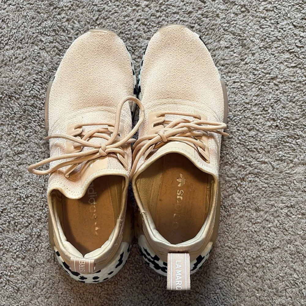 Adidas NMD_R1 Halo Blush Shoes sz 9.5